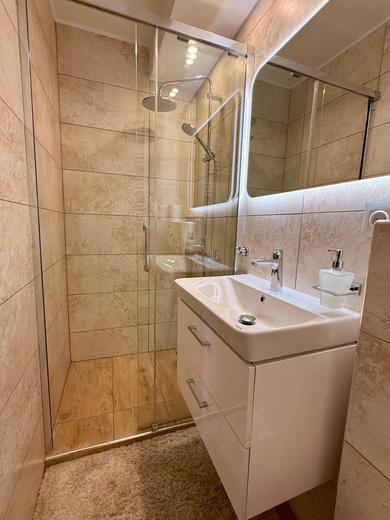 Apartamenty Izerskie Gorska 8 - Blisko Park I Dom Zdrojowy Oraz Wyjscie Na Sky Walk Świeradów-Zdrój Exteriör bild
